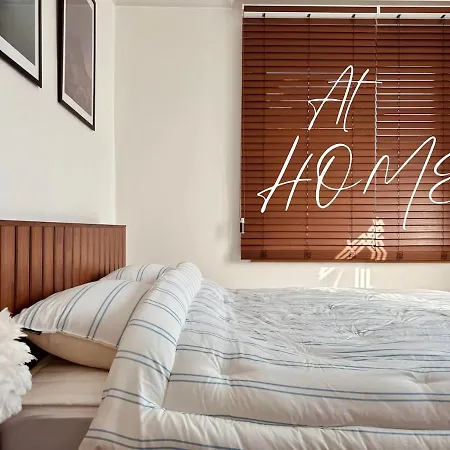At Home, Sunny Emotional House, Free Parking, 3Q Beds, Attic Movie Theater
