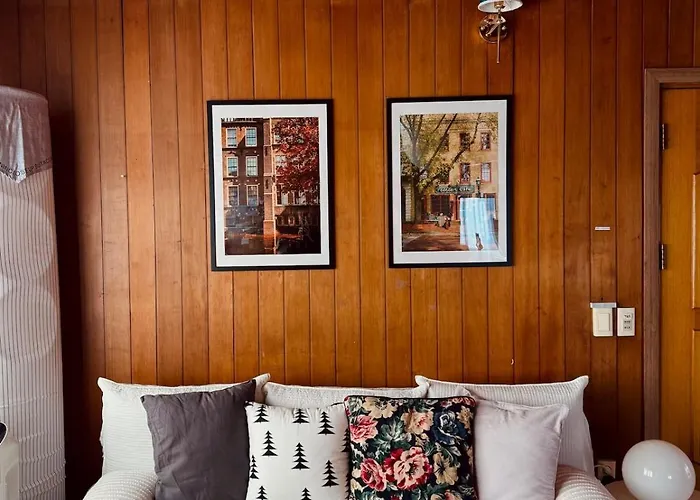 At Home, Sunny Emotional House, Free Parking, 3q Beds, Attic Movie Theater * Busan